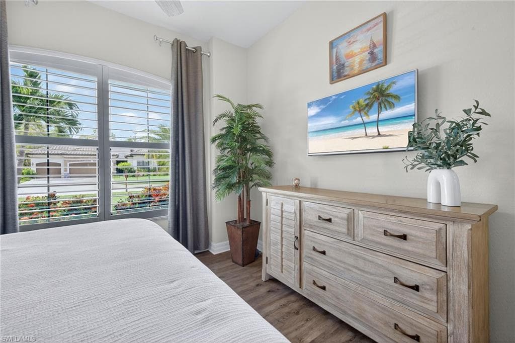 9352 Vercelli Ct, Naples, FL 34113-26