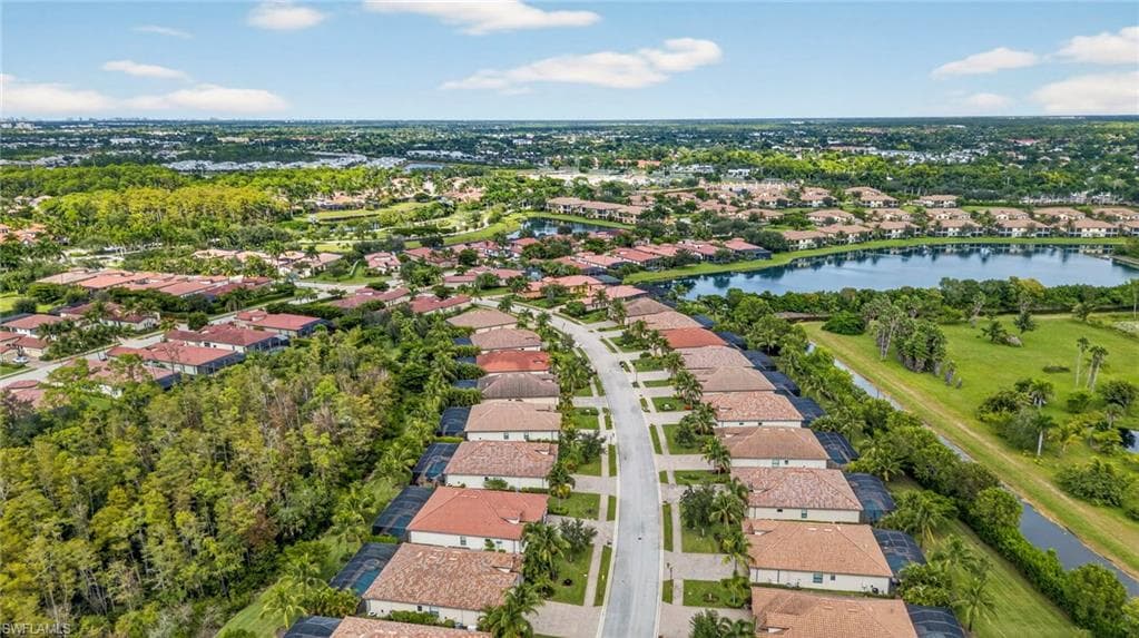 9352 Vercelli Ct, Naples, FL 34113-42