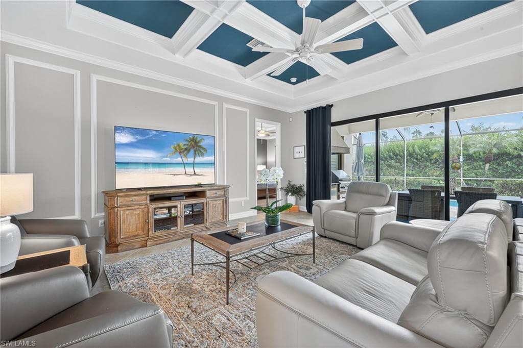 9352 Vercelli Ct, Naples, FL 34113-4