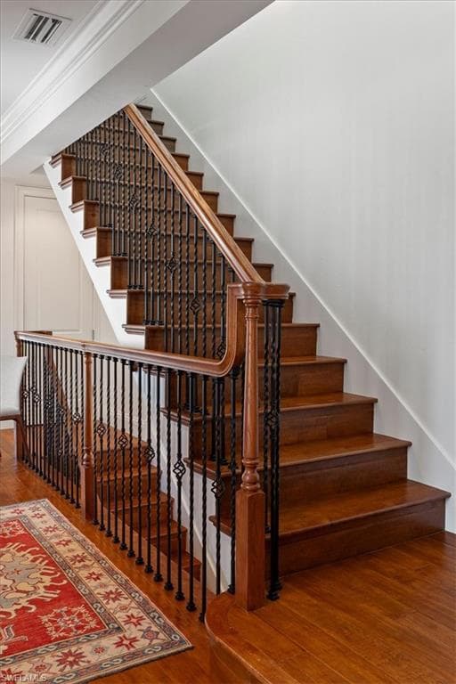 215 5th St S, Naples, FL 34102-24