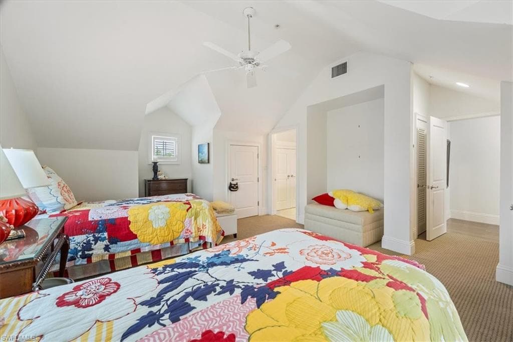 215 5th St S, Naples, FL 34102-27