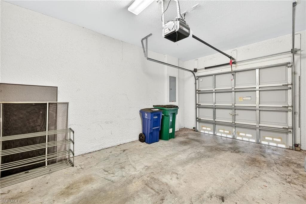 9774 Roundstone Cir, Fort Myers, FL 33967-30