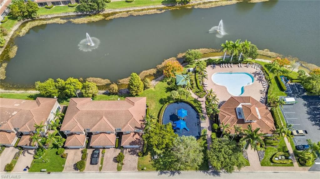 9774 Roundstone Cir, Fort Myers, FL 33967-33