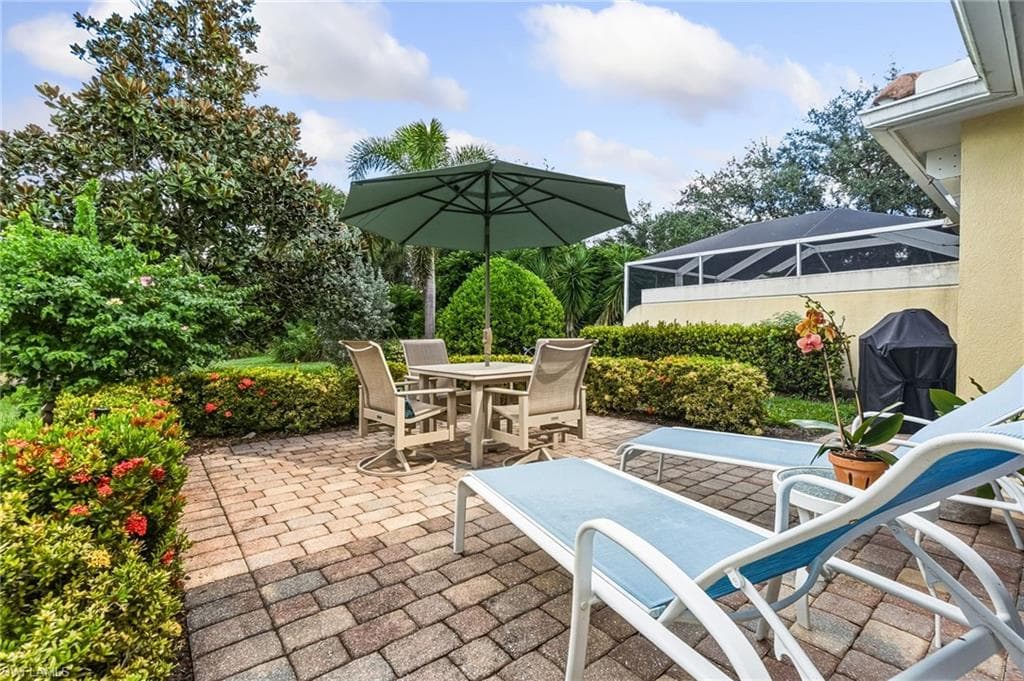 8089 Xenia Ln, Naples, FL 34114-18