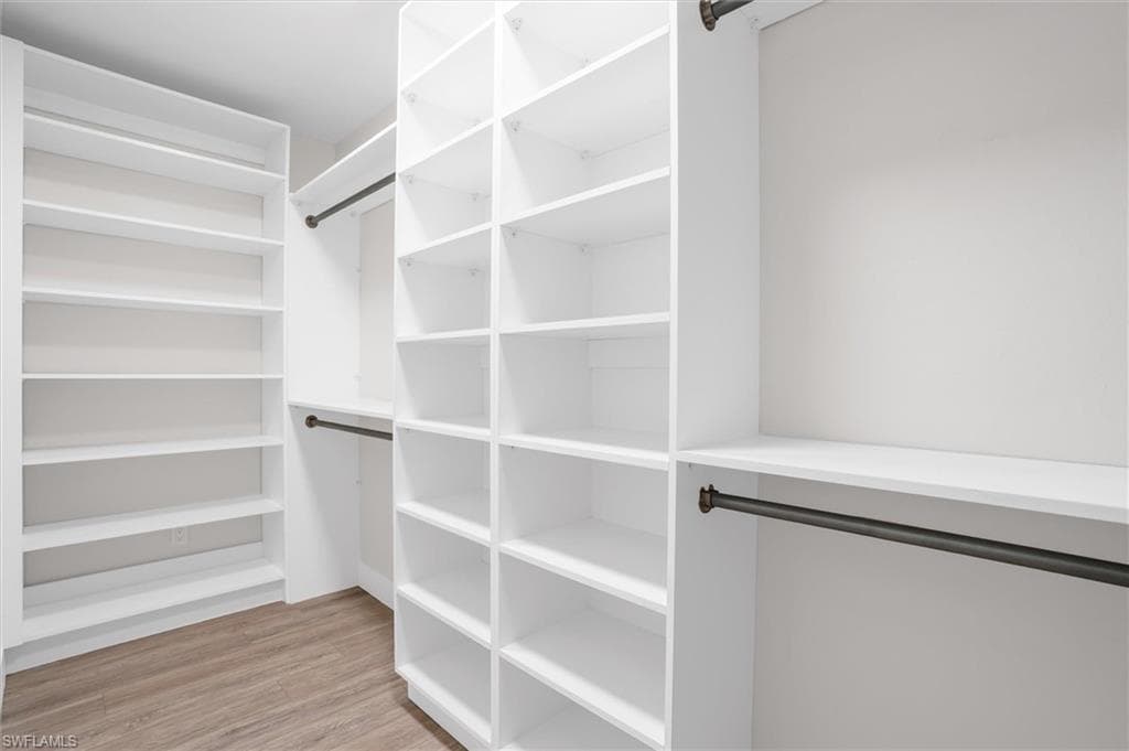 1410 Curlew Ave, Naples, FL 34102-10