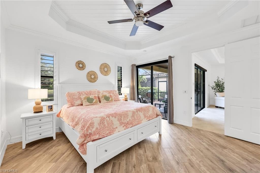 2834 Aviamar Cir, Naples, FL 34114-19