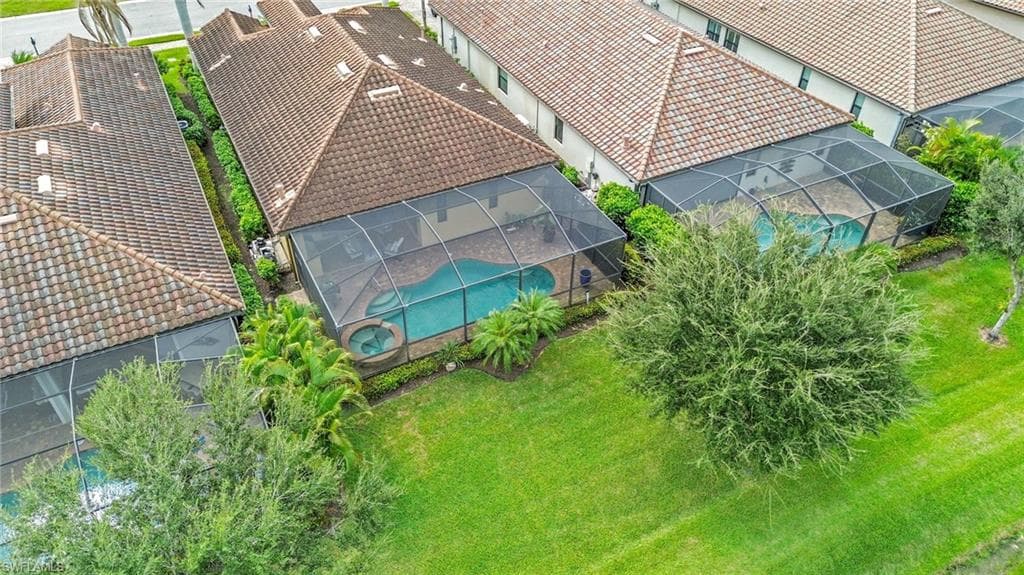 2834 Aviamar Cir, Naples, FL 34114-39