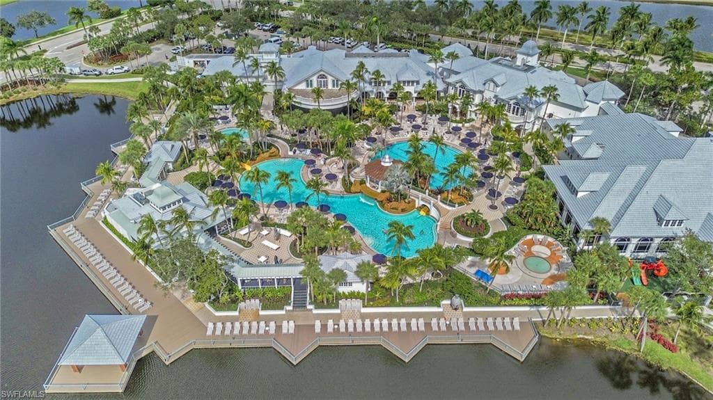 2834 Aviamar Cir, Naples, FL 34114-45