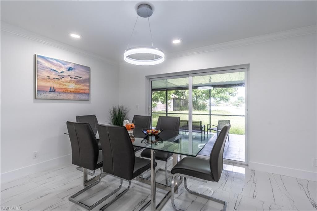 3096 52nd St SW, Naples, FL 34116-8