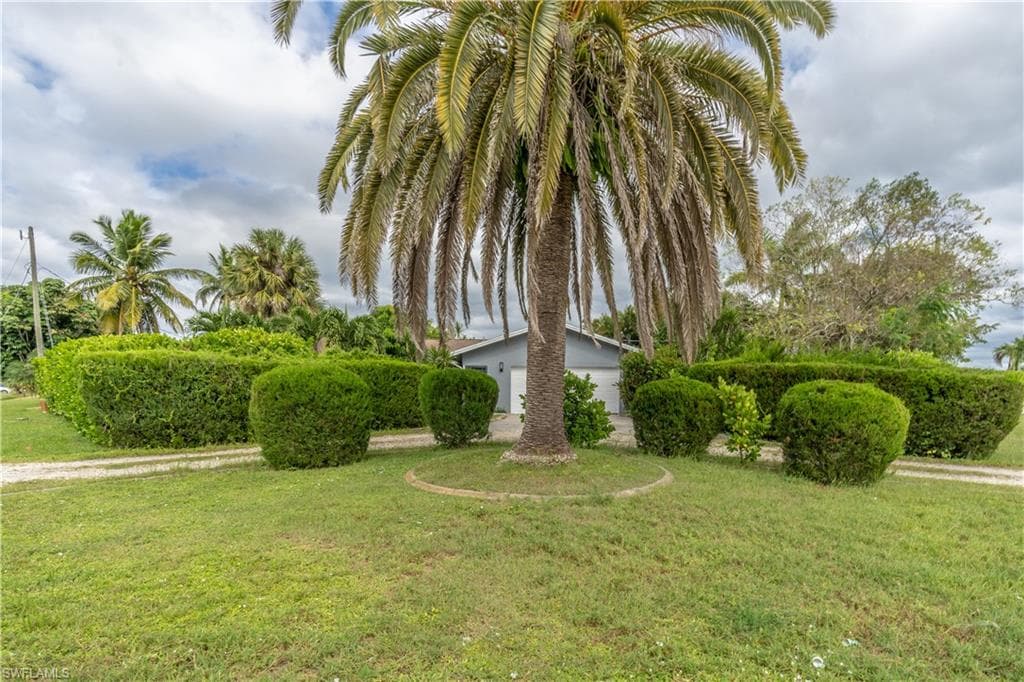 3096 52nd St SW, Naples, FL 34116-31