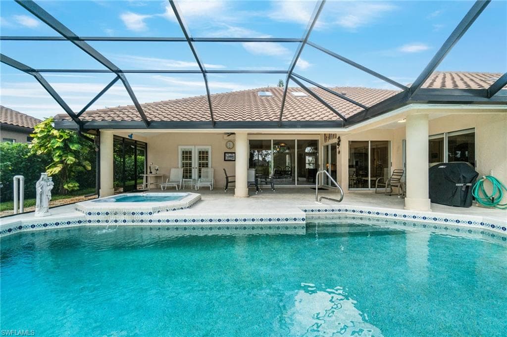 9895 El Greco Cir, Bonita Springs, FL 34135-8