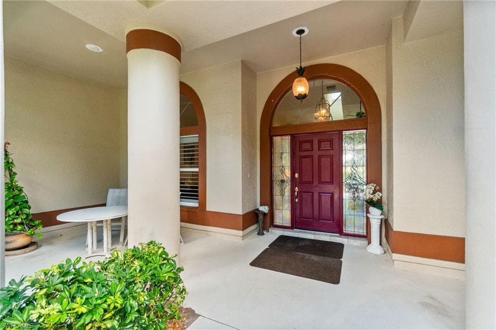 9895 El Greco Cir, Bonita Springs, FL 34135-14