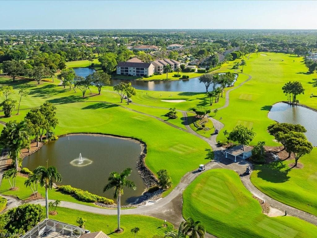 1001 Foxfire Ln 204, Naples, FL 34104-26