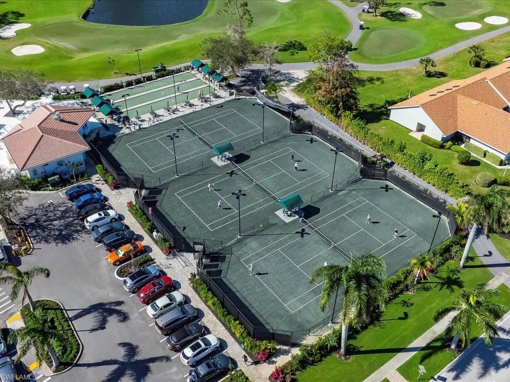 1001 Foxfire Ln 204, Naples, FL 34104-31