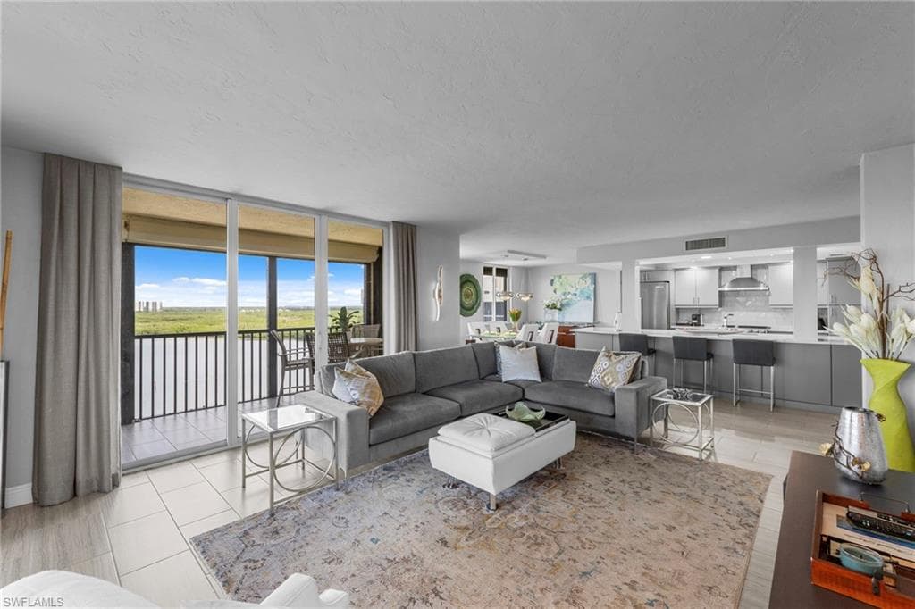 15 Bluebill Ave 1105, Naples, FL 34108-20