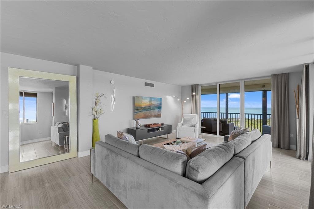 15 Bluebill Ave 1105, Naples, FL 34108-21