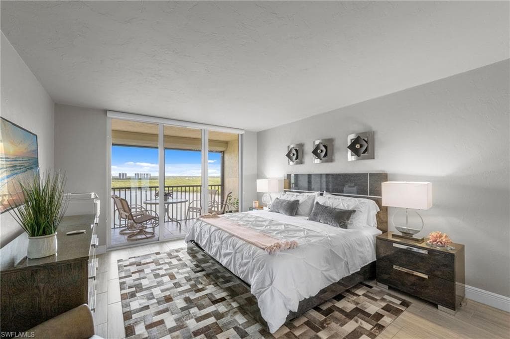 15 Bluebill Ave 1105, Naples, FL 34108-24