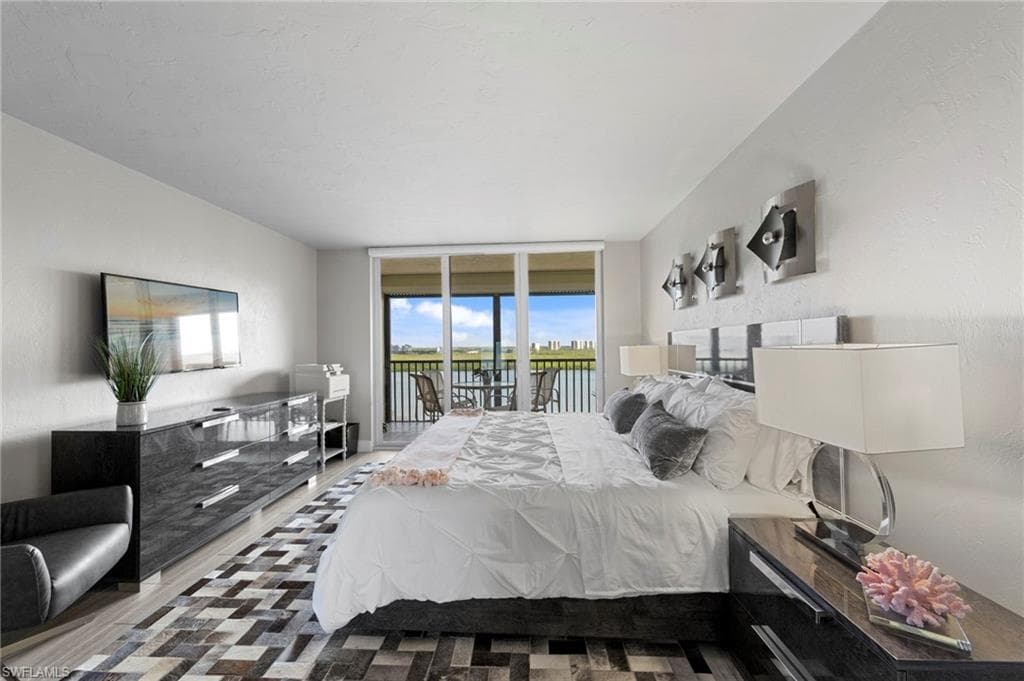 15 Bluebill Ave 1105, Naples, FL 34108-25