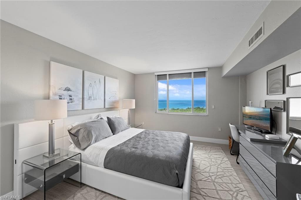 15 Bluebill Ave 1105, Naples, FL 34108-28