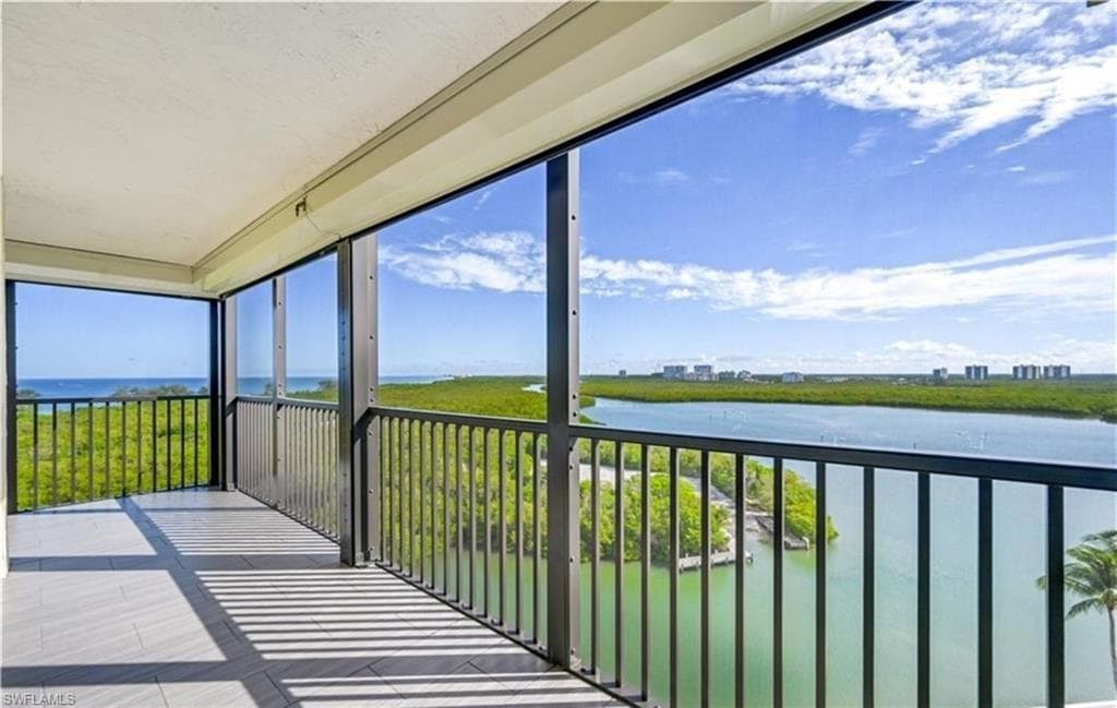 15 Bluebill Ave 1105, Naples, FL 34108-34