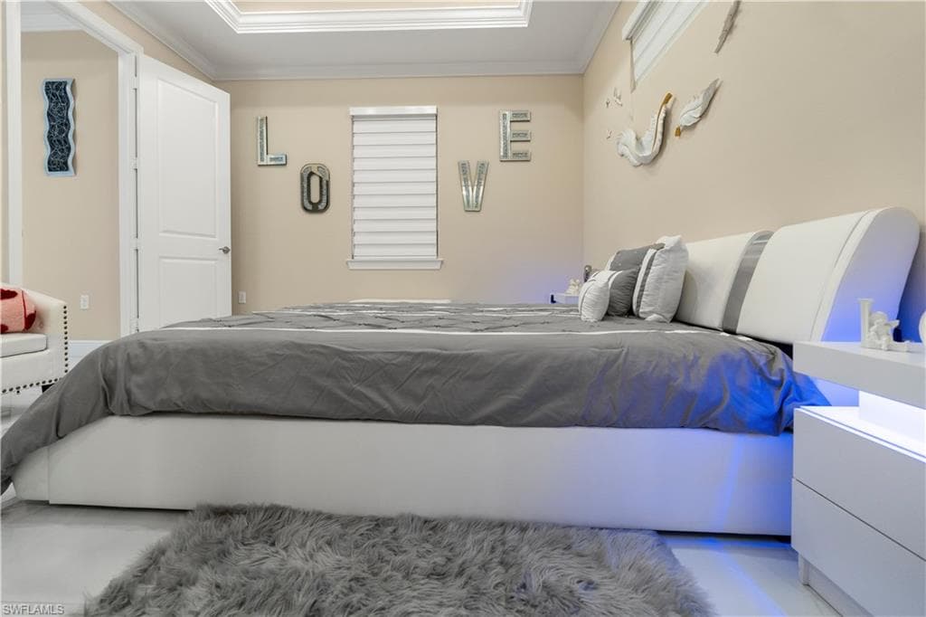 4893 12th St NE, Naples, FL 34120-15