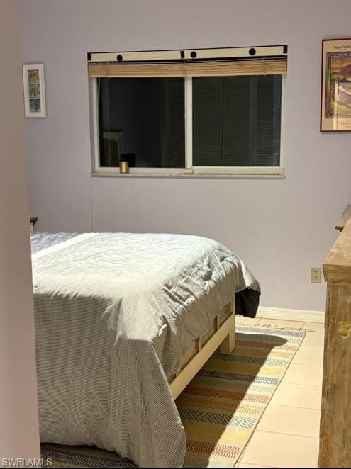 1025 Moon Lake Dr, Naples, FL 34104-27