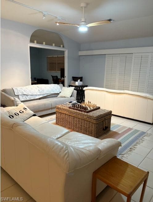 1025 Moon Lake Dr, Naples, FL 34104-6