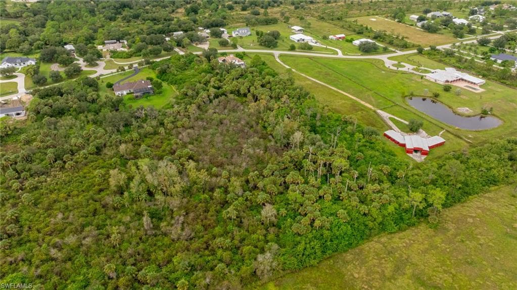 18500 River Estates Ln, Alva, FL 33920-18