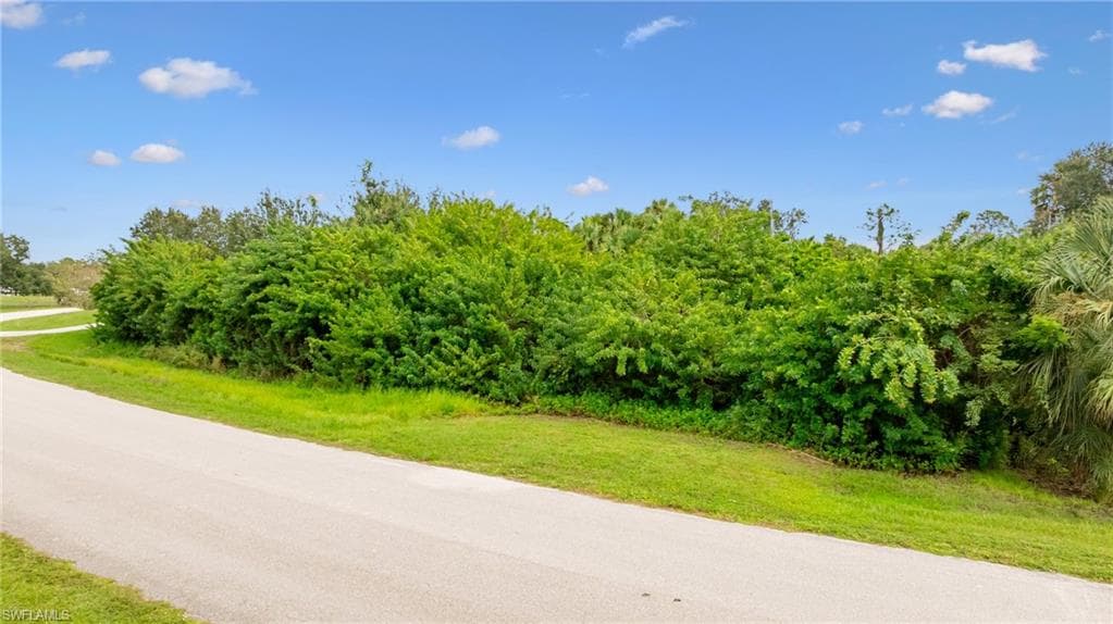 18500 River Estates Ln, Alva, FL 33920-23