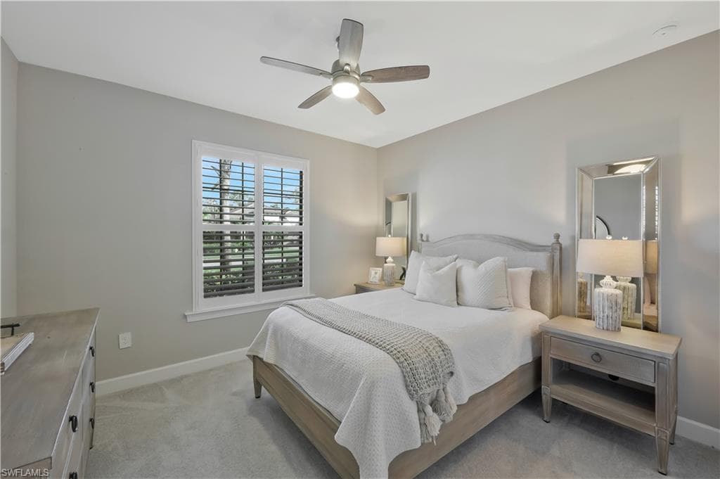 9815 Everglades Dr, Naples, FL 34120-20