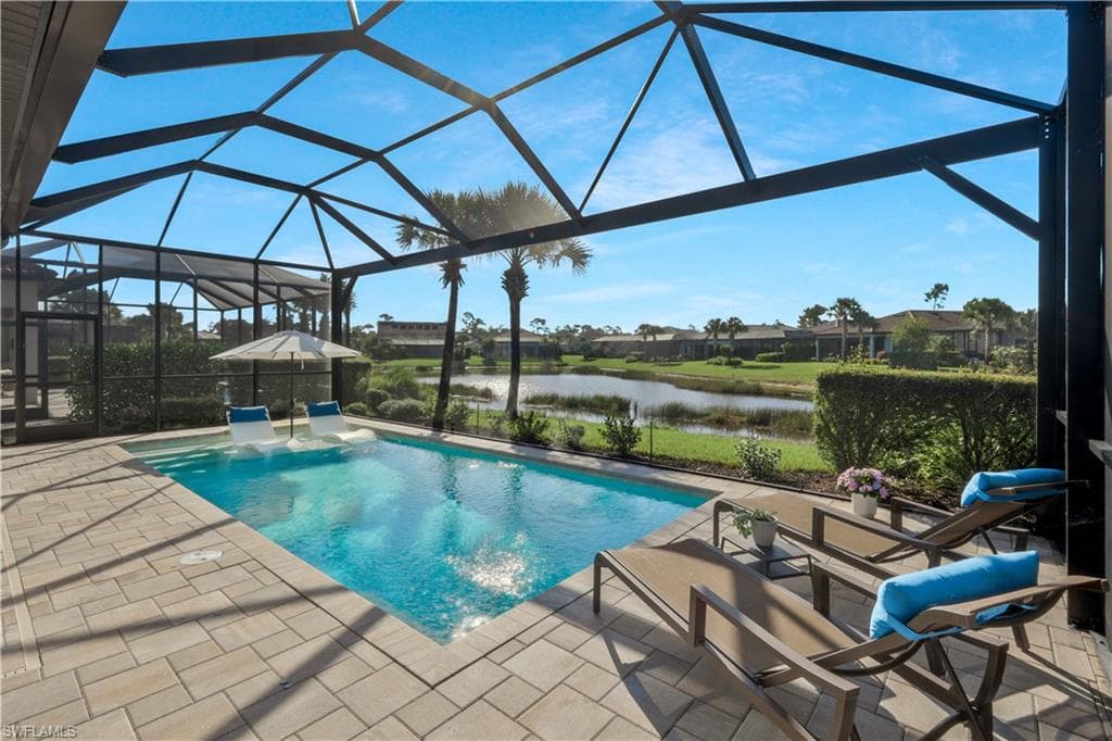 9815 Everglades Dr, Naples, FL 34120-28