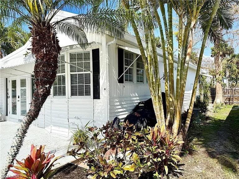 159 Cheetah Dr 159, Naples, FL 34114-4