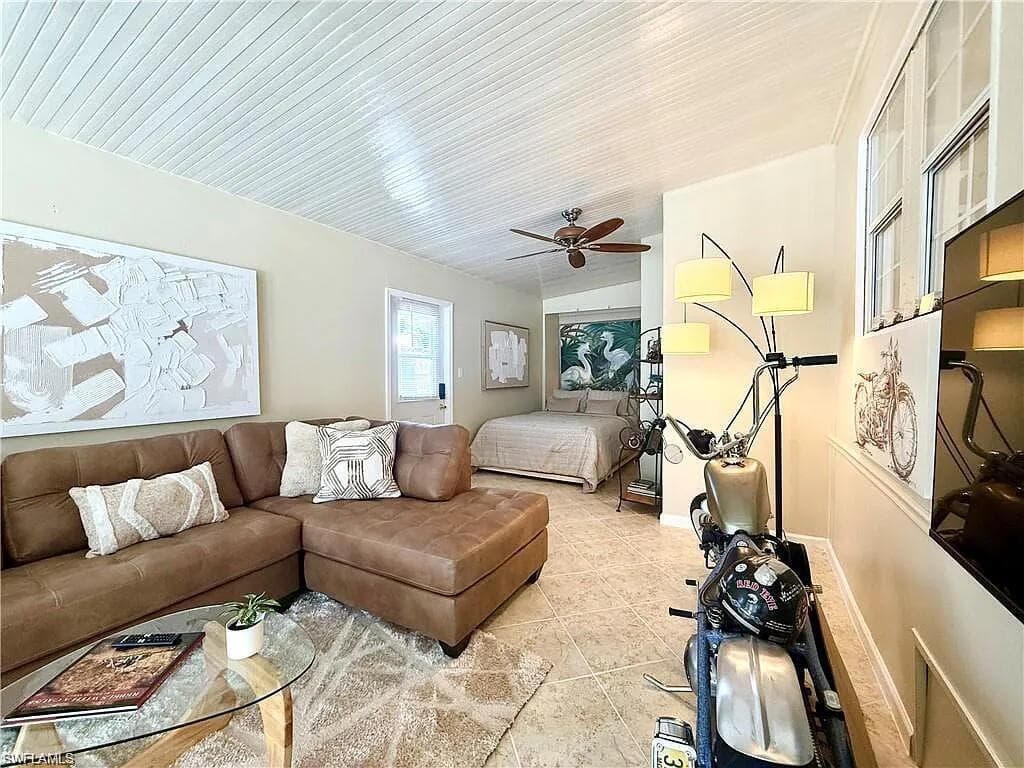 159 Cheetah Dr 159, Naples, FL 34114-6