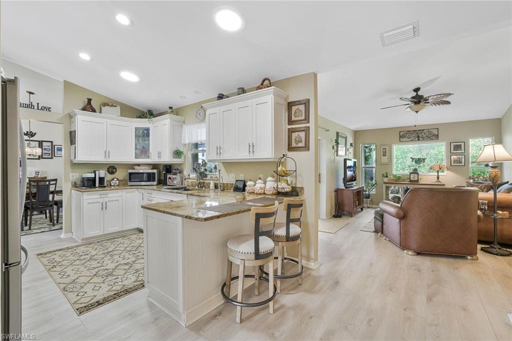 108 Sand Hill St, Marco Island, FL 34145-9