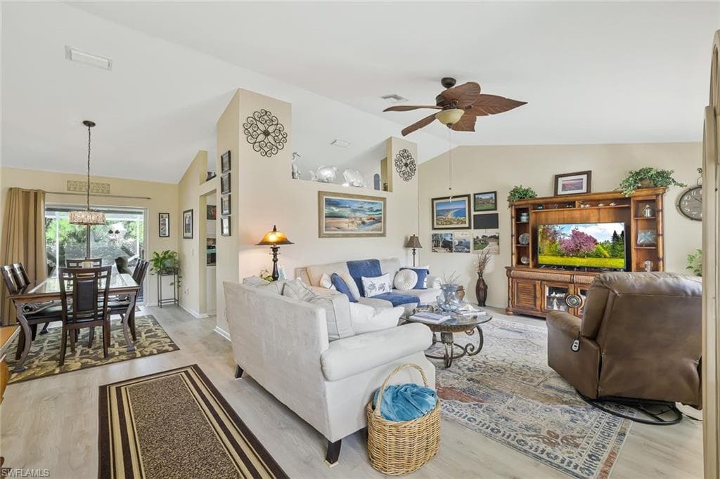 108 Sand Hill St, Marco Island, FL 34145-4