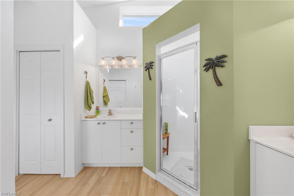 6120 Mandalay Cir 69, Naples, FL 34112-18