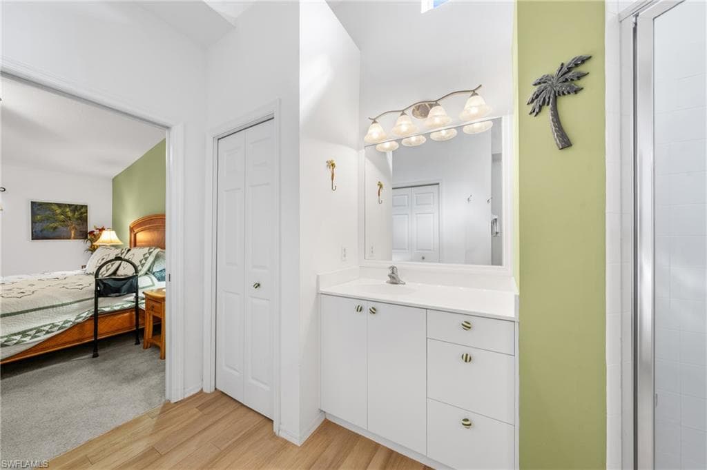 6120 Mandalay Cir 69, Naples, FL 34112-19