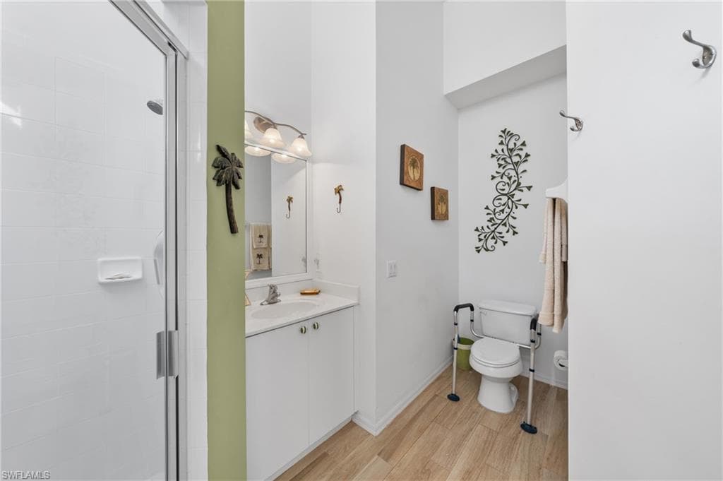 6120 Mandalay Cir 69, Naples, FL 34112-20