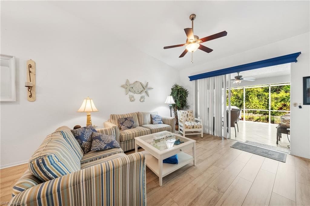 6120 Mandalay Cir 69, Naples, FL 34112-4