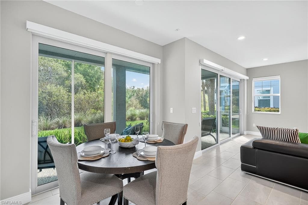 2554 Seychelles Dr 904, Naples, FL 34112-9