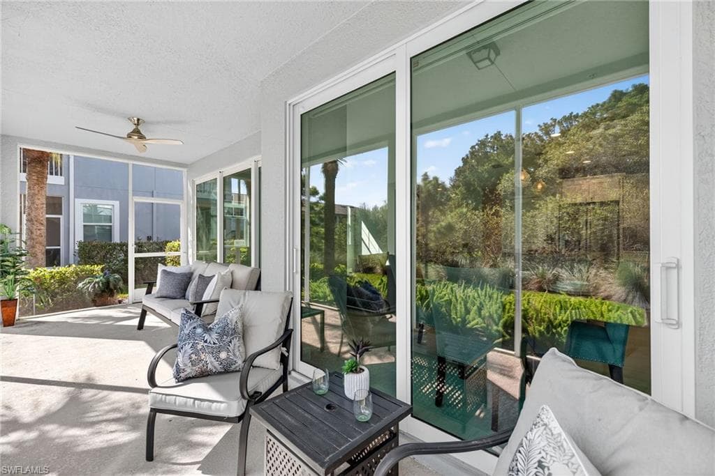 2554 Seychelles Dr 904, Naples, FL 34112-25