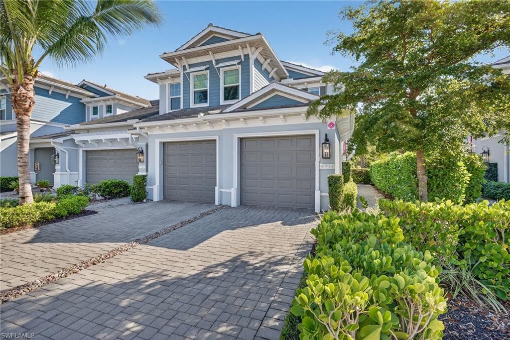 2554 Seychelles Dr 904, Naples, FL 34112-1