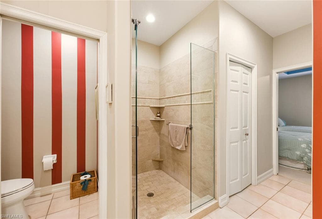 694 Catamaran Ct, Naples, FL 34110-18