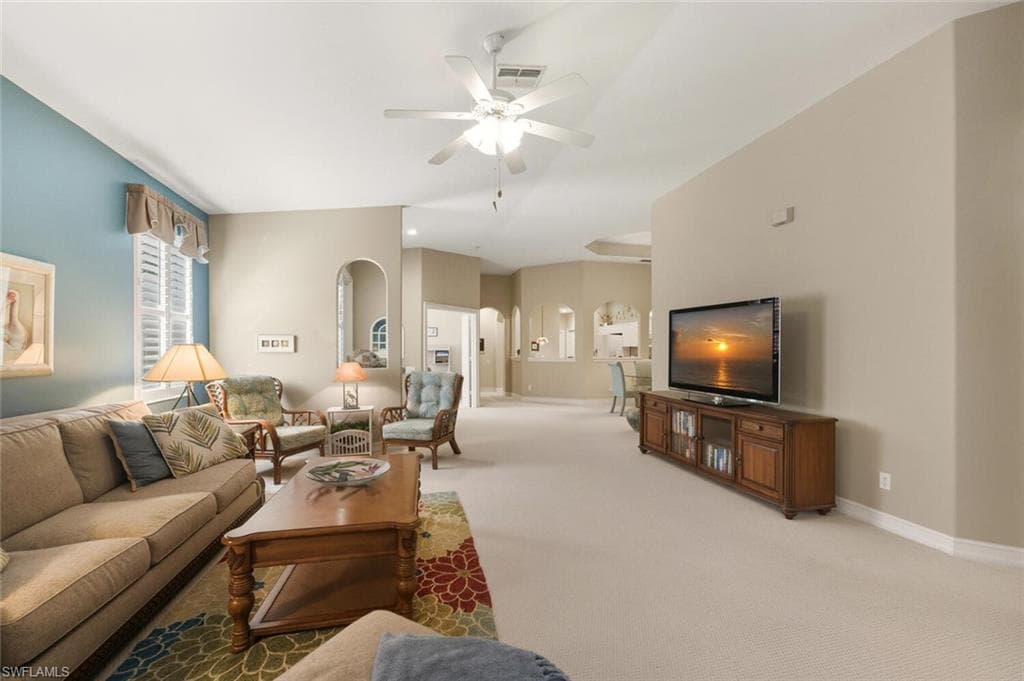 694 Catamaran Ct, Naples, FL 34110-6