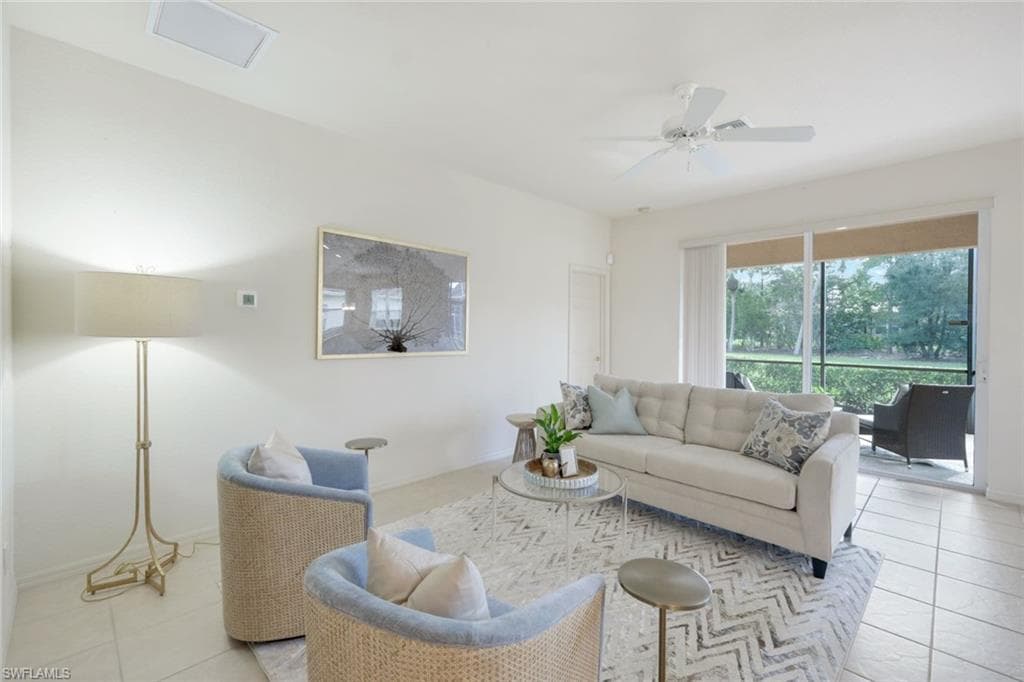 6086 Highwood Park Ln, Naples, FL 34110-2