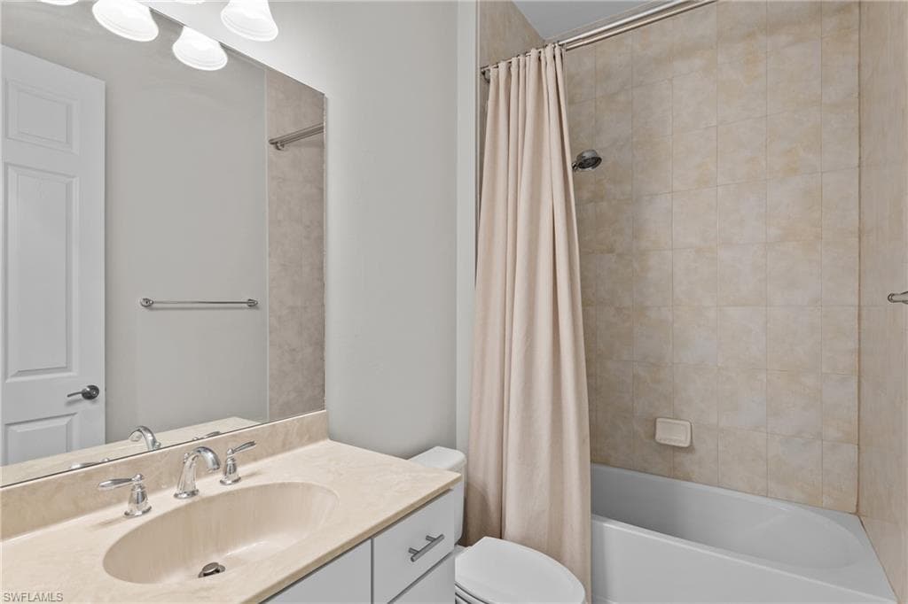 9328 Fieldstone Ln, Naples, FL 34120-20