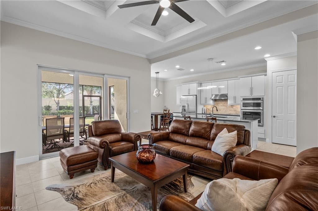 9328 Fieldstone Ln, Naples, FL 34120-4