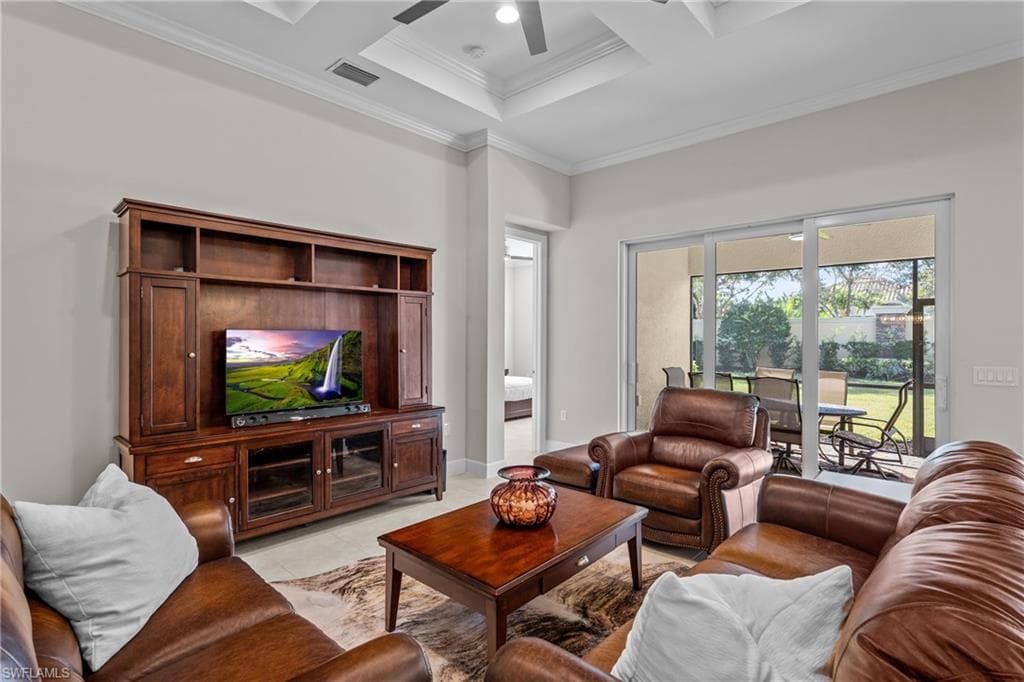 9328 Fieldstone Ln, Naples, FL 34120-5