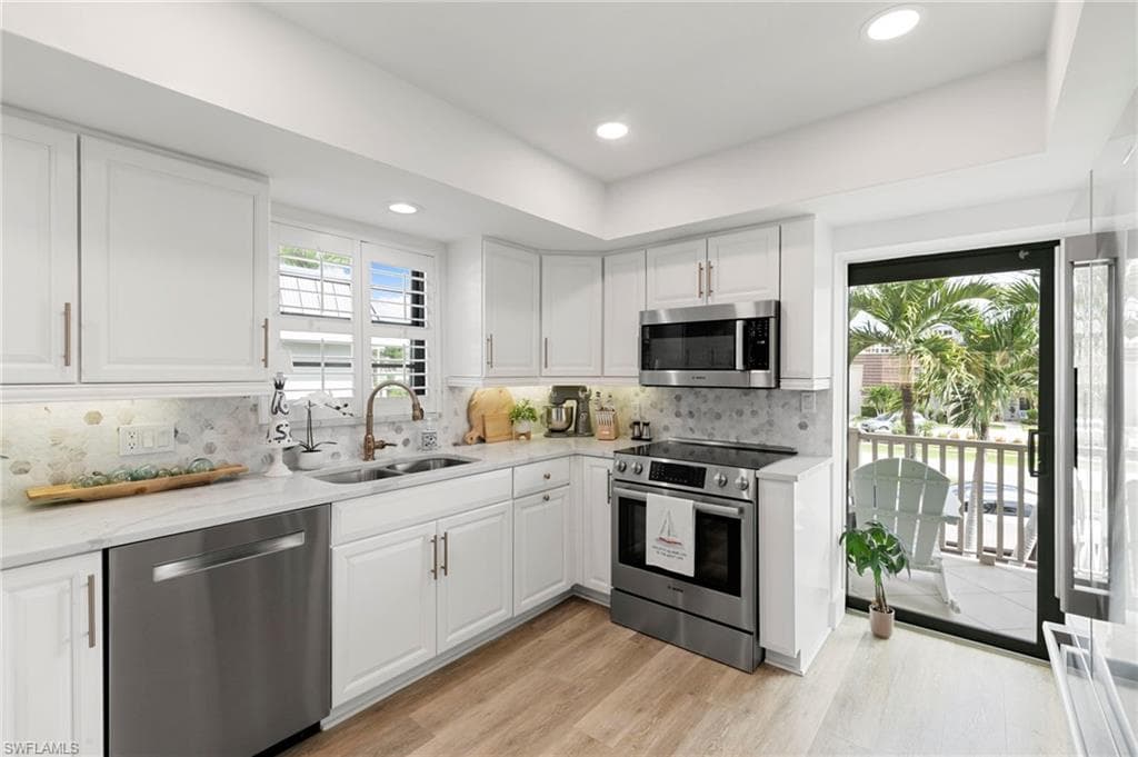 900 Panama Ct 4, Marco Island, FL 34145-14