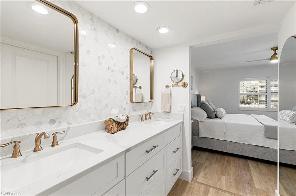 900 Panama Ct 4, Marco Island, FL 34145-20